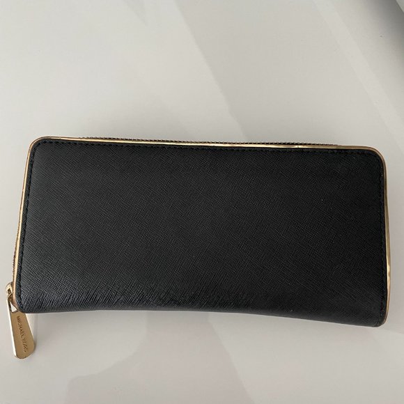 Michael Kors Wallet - Black - Picture 3 of 3